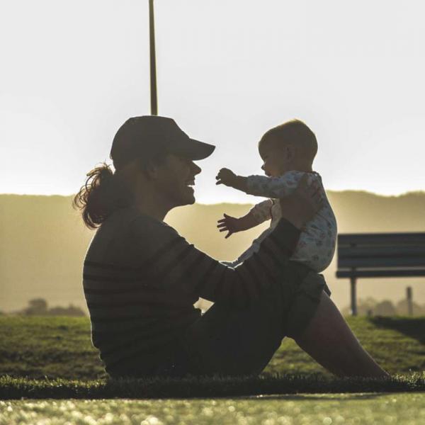 accueillante enfant parc casquette ombre