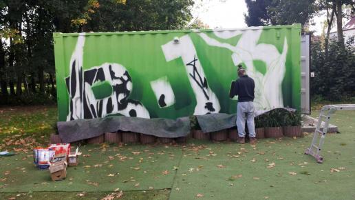 B 13 tag
