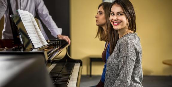 emploi élève musique éducateur musique