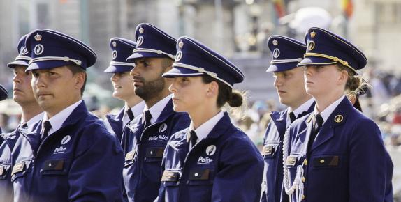 Police défilé juillet